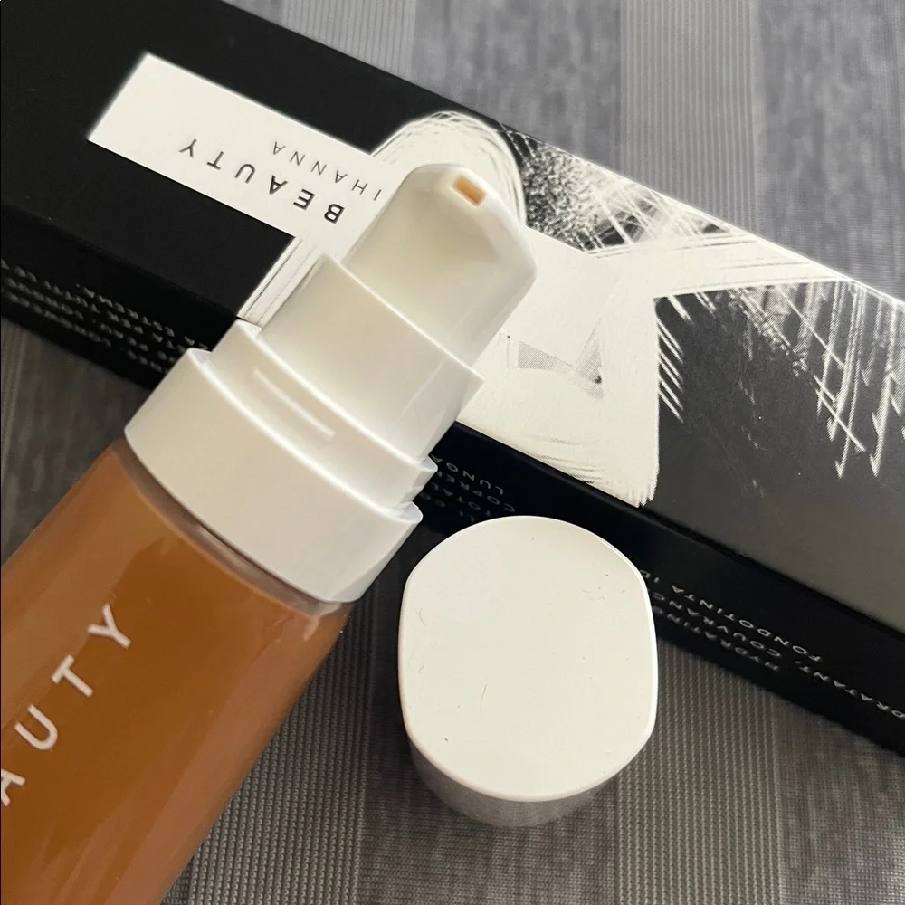 Fenty 400 Pro Filt’r Hydrating Longwear Foundation